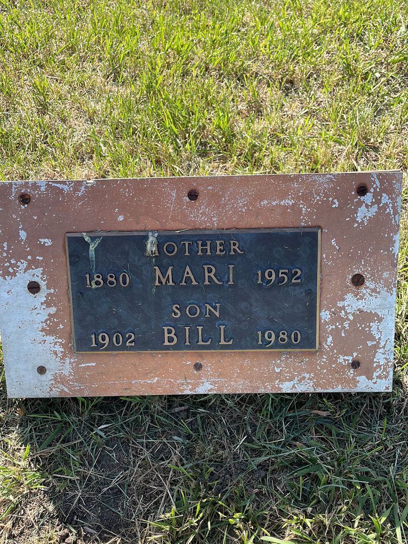 Mary Erma Valetsko's grave. Photo 1