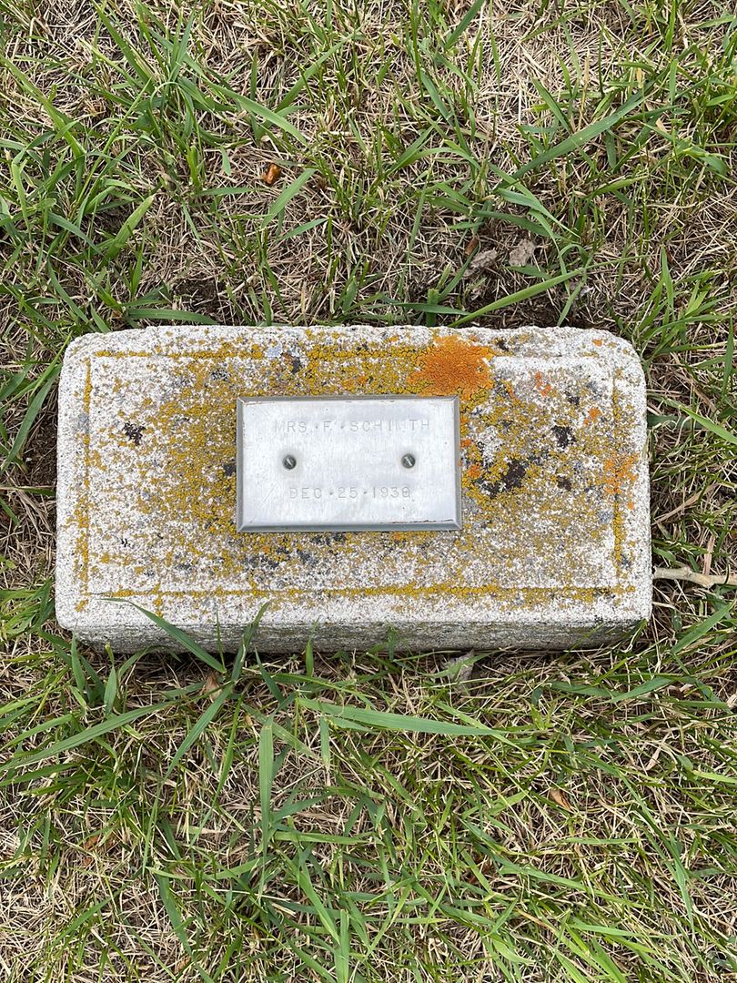 Kenneth O'Neill's grave. Photo 1