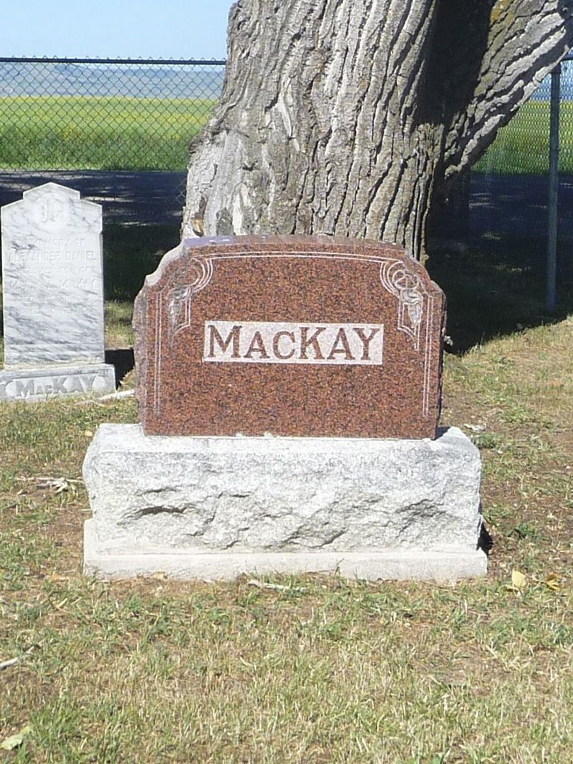 Merdoch Angus MacKay's grave. Photo 1