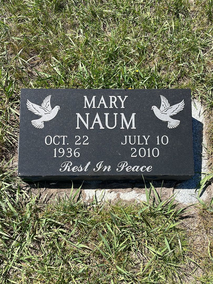 Mary Naum's grave. Photo 1