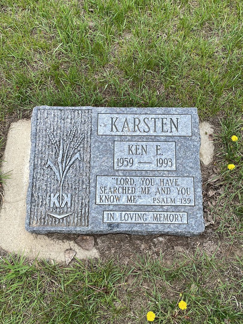 Kenneth Edward Karsten Junior's grave. Photo 1
