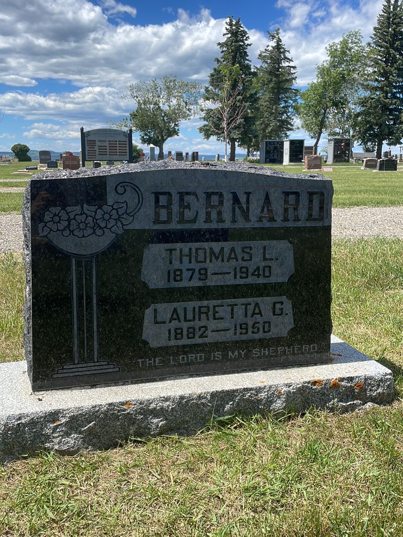 Lauretta Gertrude Acorn Bernard's grave. Photo 1