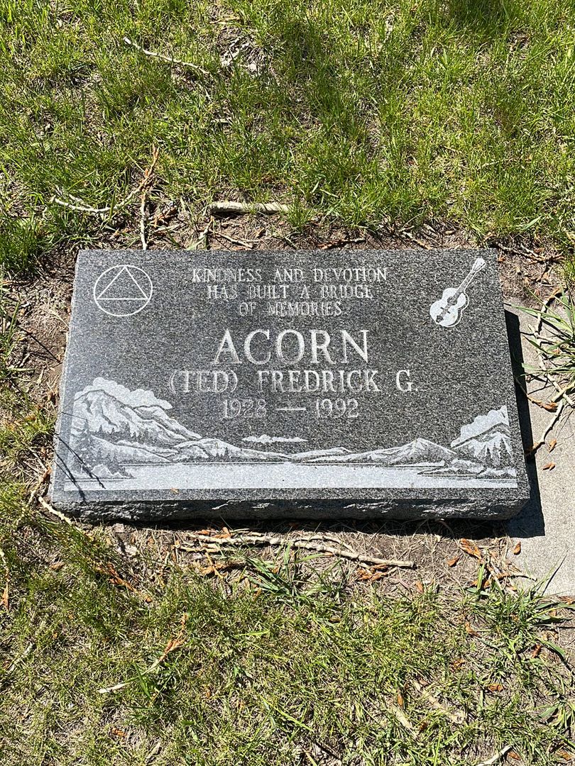 Frederick Gerald "Ted" Acorn's grave. Photo 1