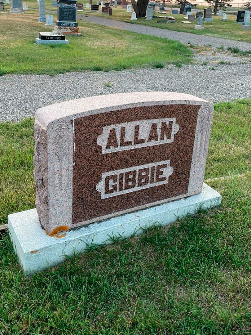 Betty Jean Allan's grave. Photo 1