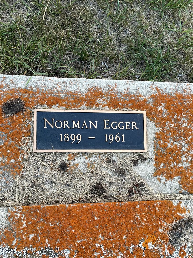 Norman Robert Egger's grave. Photo 1