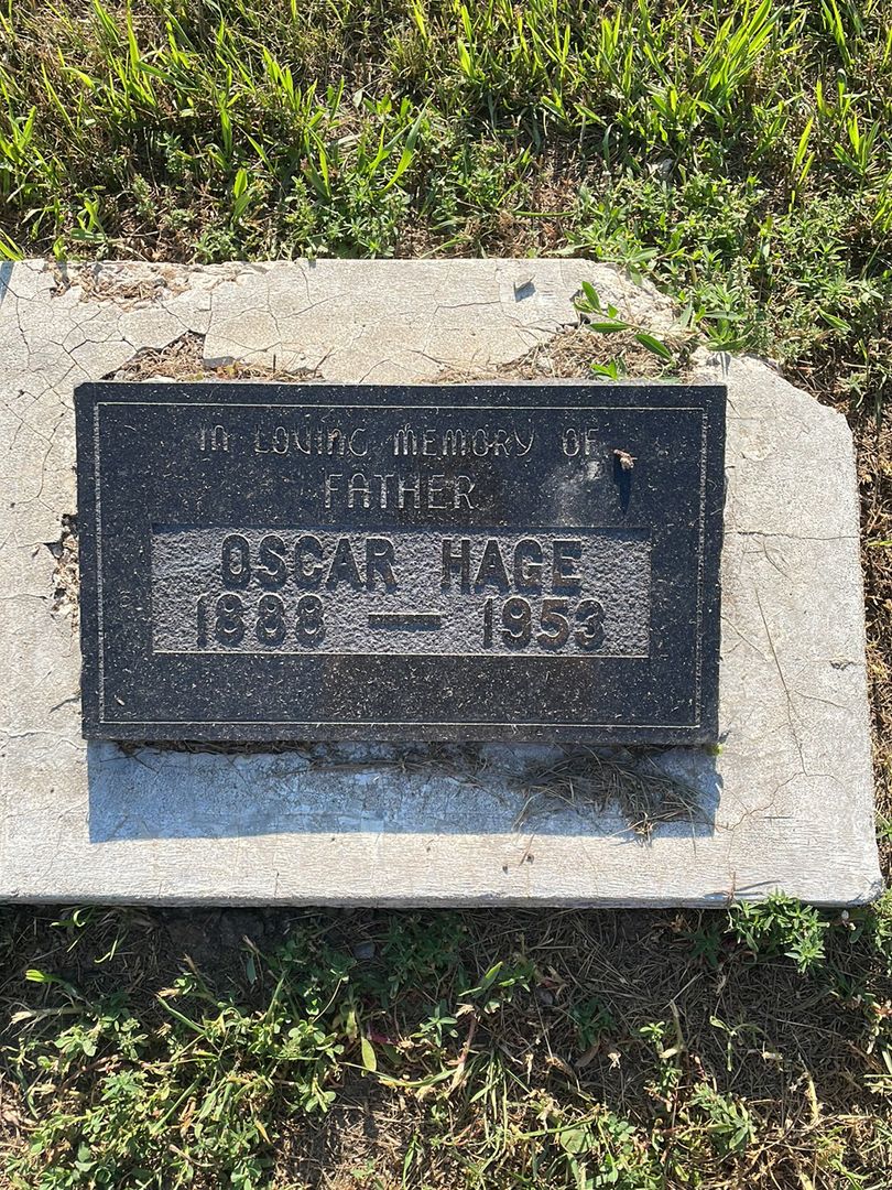 Oscar Hage's grave. Photo 1