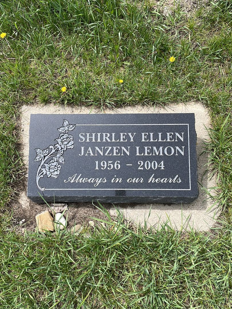 Shirley Ellen Janzen Lemon's grave. Photo 1