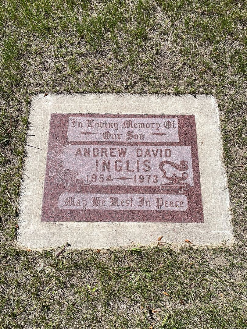 Andrew David Inglis's grave. Photo 1