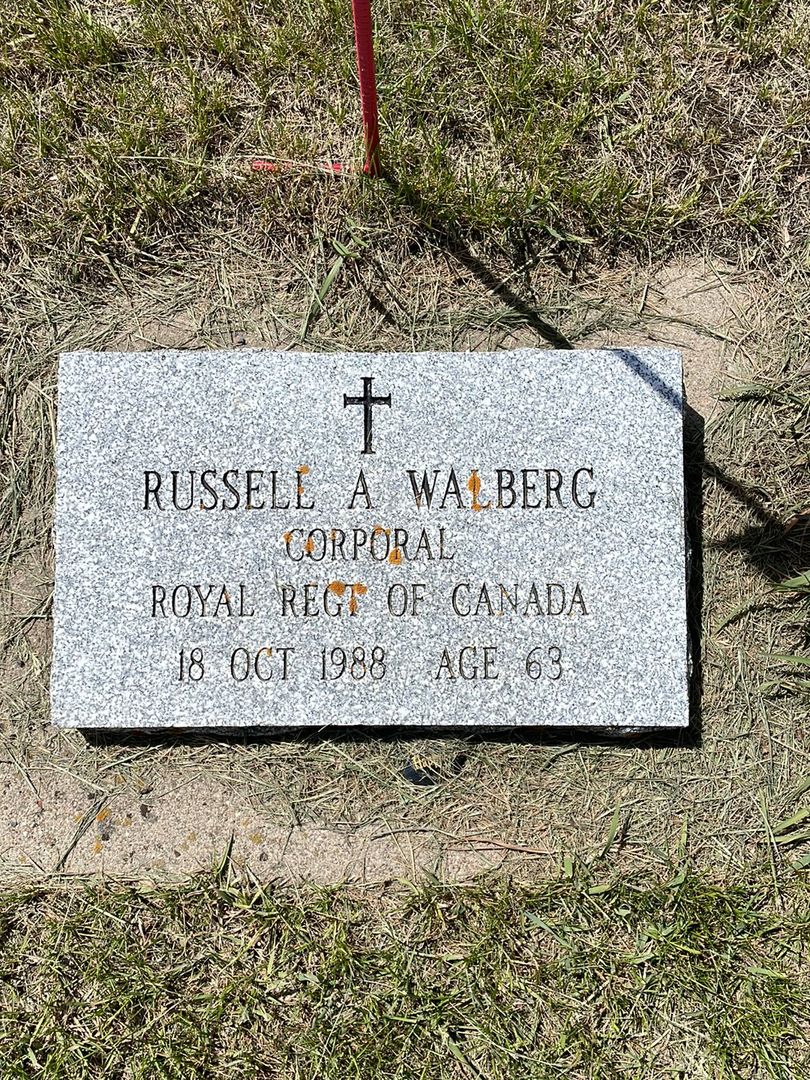 Russell August Walberg's grave. Photo 1