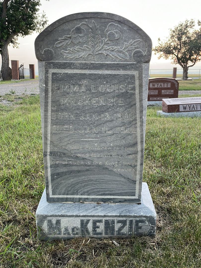 Emma Louise MacKenzie's grave. Photo 1