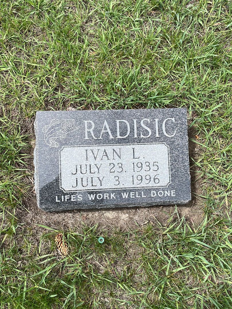 Ivan Lawrence Joseph Radisic's grave. Photo 1