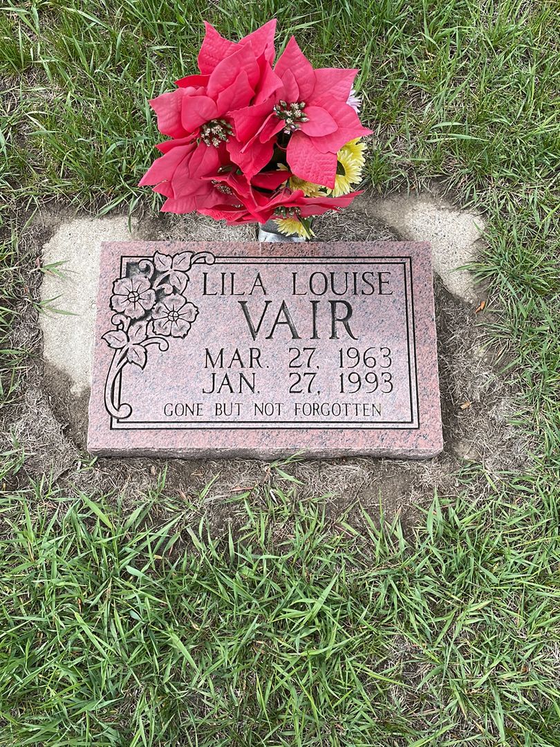 Lila Louise Vair's grave. Photo 1