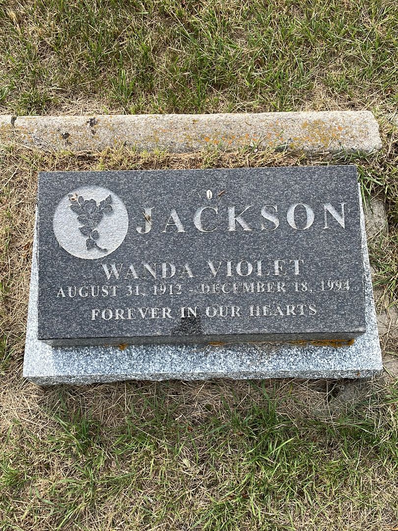 Wanda Violet Jackson's grave. Photo 1